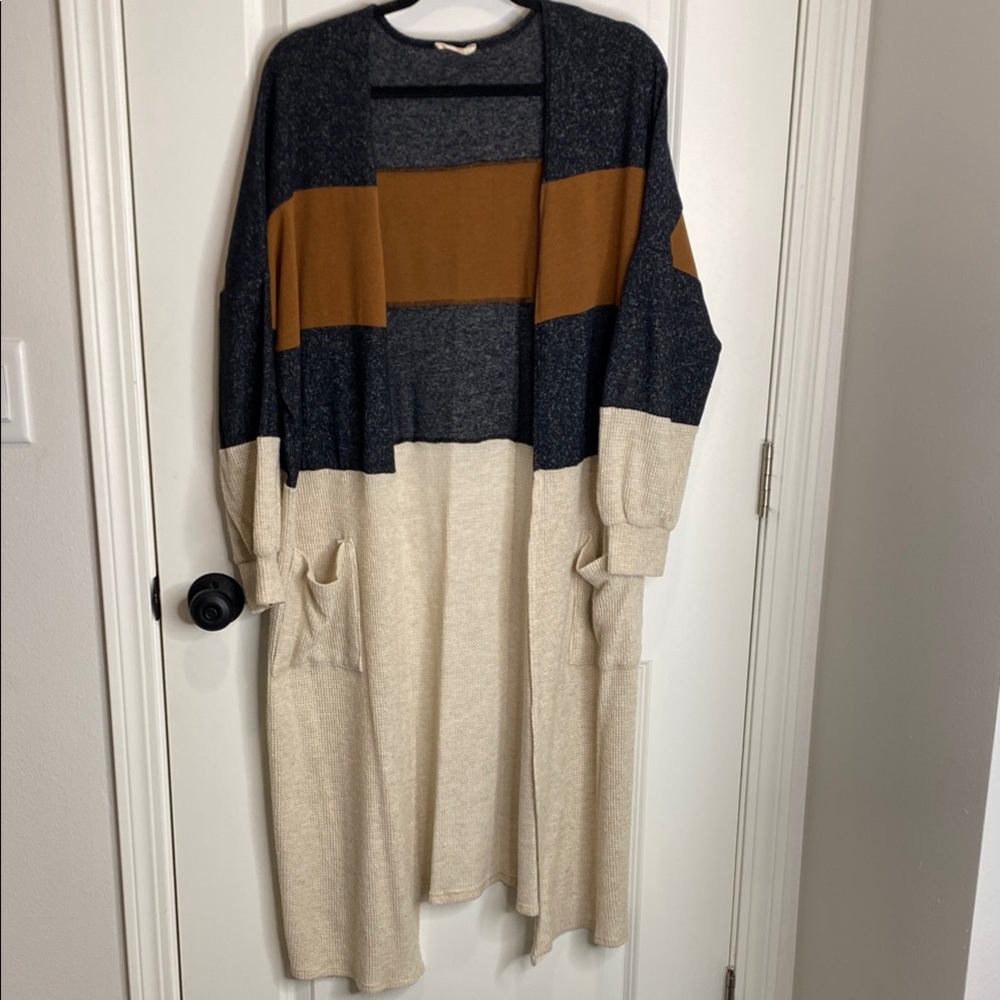 Hummingbird Oversized Black and Brown Cozy Extra Long Lightweight Cardigan